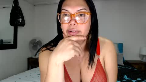 Snapshot of latinaflower_ts chatting on June 17, 12:46 am FLOR SALVAJE online show from June 17, 12:46 am