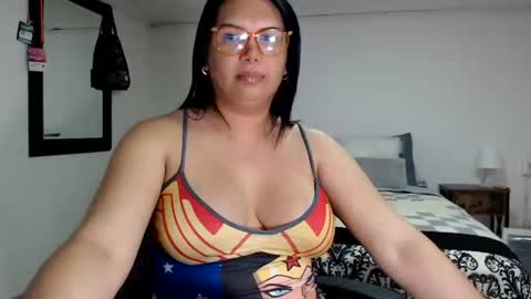 FLOR SALVAJE online show from July 14, 12:35 am