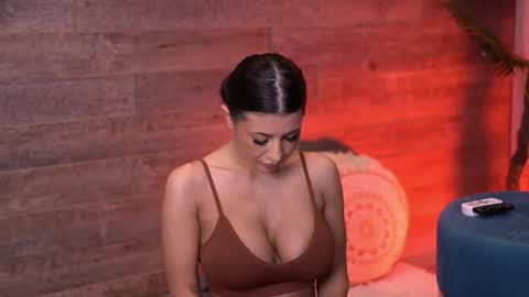 Latina online show from November 20, 7:02 pm