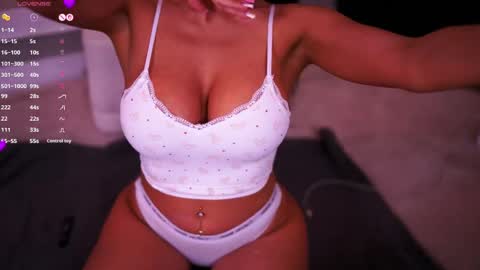 Latina online show from April 23, 6:21 pm
