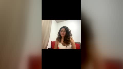 latinamystique online show from March 16, 5:44 am