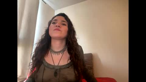 latinamystique online show from April 11, 8:57 pm
