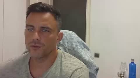 Snapshot of latinboyblue chatting on October 19, 4:07 pm LatinBlueBoy online show from October 19, 4:07 pm
