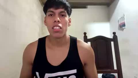 Snapshot of latindark_ chatting on March 23, 7:56 am LatinDark online show from March 23, 7:56 am