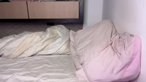 Snapshot of latinella chatting on December 13, 8:51 am Hi - online show from December 13, 8:51 am