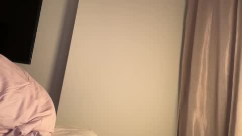 Hi -  online show from March 16, 5:44 am