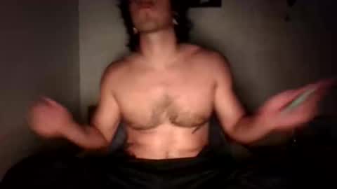Snapshot of latinfrancisco95 chatting on March 13, 2:51 am latinfrancisco95 online show from March 13, 2:51 am