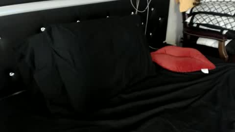 Chris online show from December 7, 2:46 pm