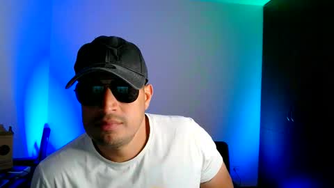 Snapshot of latingogo chatting on February 22, 3:07 am Latingogo online show from February 22, 3:07 am