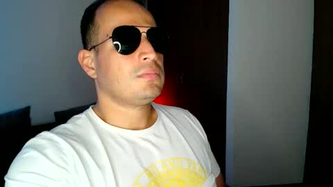 Snapshot of latingogo chatting on March 1, 3:52 am Latingogo online show from March 1, 3:52 am