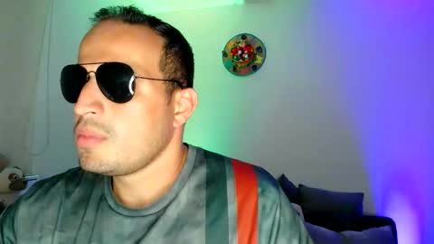 Snapshot of latingogo chatting on March 22, 2:37 am Latingogo online show from March 22, 2:37 am