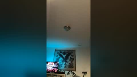 latinguy165 online show from June 29, 3:13 am