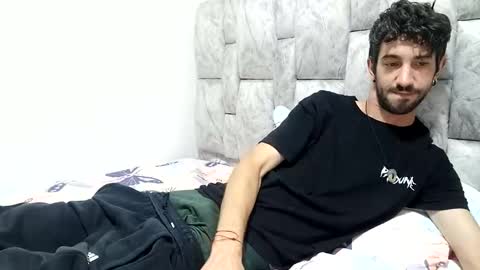 Snapshot of latinlustandfrenchkiss chatting on December 5, 3:52 pm latinlustandfrenchkiss online show from December 5, 3:52 pm