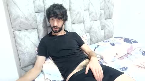 latinlustandfrenchkiss online show from June 1, 1:57 pm
