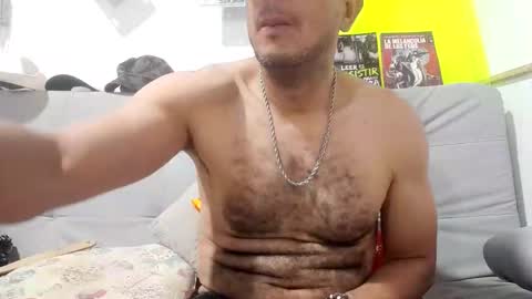 Snapshot of latinmartin254 chatting on September 10, 2:00 am latinmartin254 online show from September 10, 2:00 am