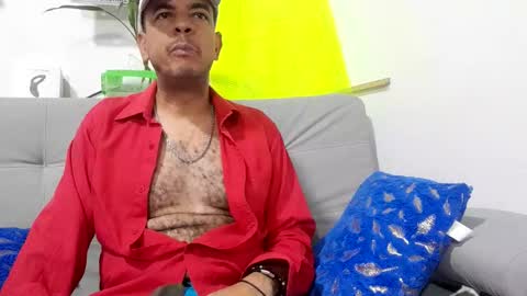 Snapshot of latinmartin254 chatting on September 22, 12:23 am latinmartin254 online show from September 22, 12:23 am