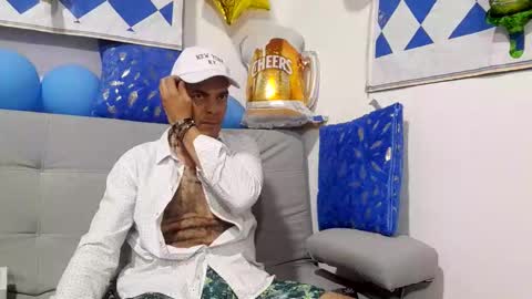 Snapshot of latinmartin254 chatting on September 25, 12:58 am latinmartin254 online show from September 25, 12:58 am