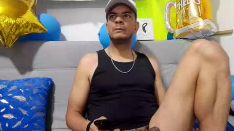 Snapshot of latinmartin254 chatting on September 29, 3:22 am latinmartin254 online show from September 29, 3:22 am