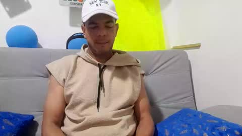 Snapshot of latinmartin254 chatting on October 12, 2:16 pm latinmartin254 online show from October 12, 2:16 pm