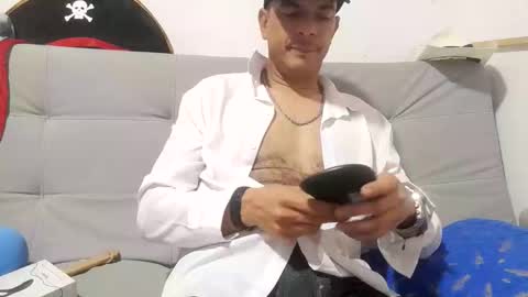 Snapshot of latinmartin254 chatting on November 2, 7:16 pm latinmartin254 online show from November 2, 7:16 pm