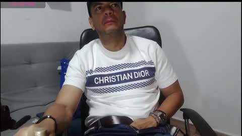 Snapshot of latinmartin254 chatting on March 15, 5:02 am latinmartin254 online show from March 15, 5:02 am