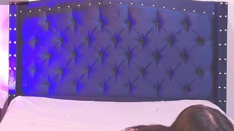 latinnangel online show from November 1, 7:05 pm