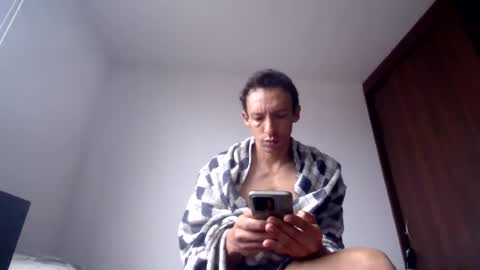 Snapshot of latinndexter chatting on June 14, 11:34 am DEXTER online show from June 14, 11:34 am