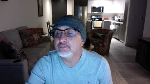 Snapshot of latinnous chatting on January 17, 2:08 am QS - INDEPENDENT MODEL online show from January 17, 2:08 am