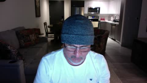 Snapshot of latinnous chatting on January 21, 3:15 am QS - INDEPENDENT MODEL online show from January 21, 3:15 am