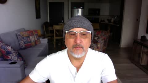 Snapshot of latinnous chatting on January 26, 5:34 pm QS - INDEPENDENT MODEL online show from January 26, 5:34 pm