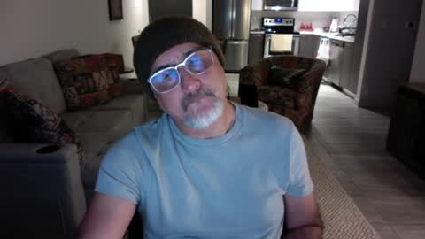 Snapshot of latinnous chatting on January 29, 2:09 am QS - INDEPENDENT MODEL online show from January 29, 2:09 am