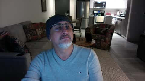 Snapshot of latinnous chatting on January 30, 2:27 am QS - INDEPENDENT MODEL online show from January 30, 2:27 am