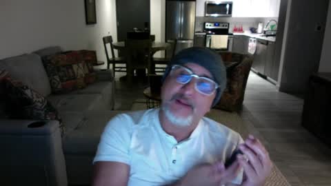 Snapshot of latinnous chatting on January 31, 2:48 am QS - INDEPENDENT MODEL online show from January 31, 2:48 am