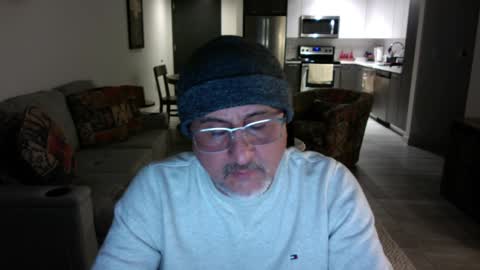 Snapshot of latinnous chatting on February 3, 2:25 am QS - INDEPENDENT MODEL online show from February 3, 2:25 am