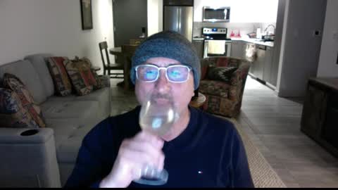 Snapshot of latinnous chatting on February 23, 6:17 am QS - INDEPENDENT MODEL online show from February 23, 6:17 am