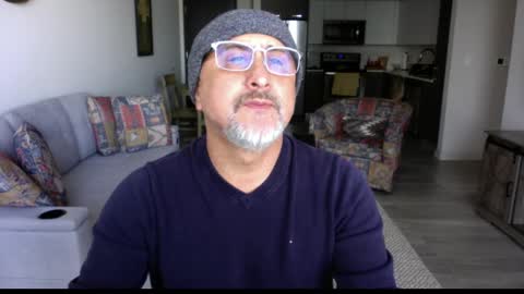 Snapshot of latinnous chatting on March 3, 6:01 pm QS - INDEPENDENT MODEL online show from March 3, 6:01 pm