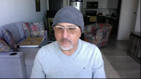 Snapshot of latinnous chatting on March 8, 3:35 pm QS - INDEPENDENT MODEL online show from March 8, 3:35 pm