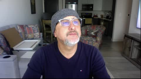 Snapshot of latinnous chatting on March 9, 3:16 pm QS - INDEPENDENT MODEL online show from March 9, 3:16 pm