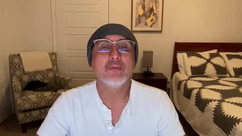 Snapshot of latinnous chatting on October 20, 2:34 am QS - INDEPENDENT MODEL online show from October 20, 2:34 am