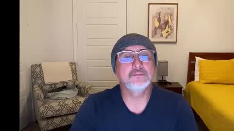 Snapshot of latinnous chatting on November 23, 5:40 am QS - INDEPENDENT MODEL online show from November 23, 5:40 am