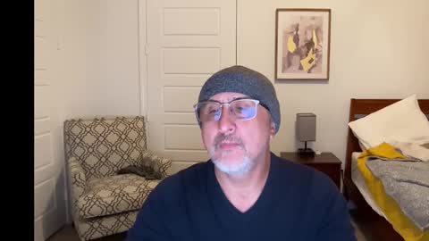 Snapshot of latinnous chatting on December 1, 2:49 am QS - INDEPENDENT MODEL online show from December 1, 2:49 am