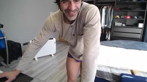 Snapshot of latino23bom chatting on November 28, 12:52 pm sam online show from November 28, 12:52 pm