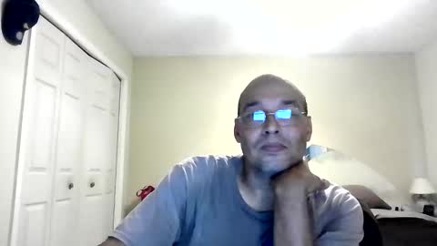 Snapshot of latinoinfla chatting on October 19, 7:58 pm latinoinfla online show from October 19, 7:58 pm