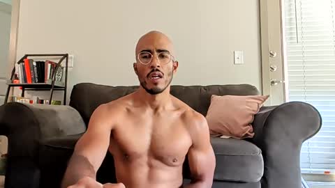 Snapshot of latinomixedbbc chatting on October 9, 4:49 pm latinomixedbbc online show from October 9, 4:49 pm