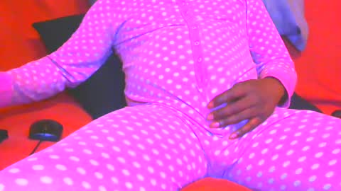 latoyyabed1 online show from July 28, 10:31 pm