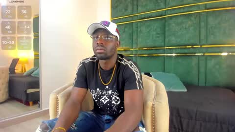 LEANDRO online show from January 29, 10:27 am