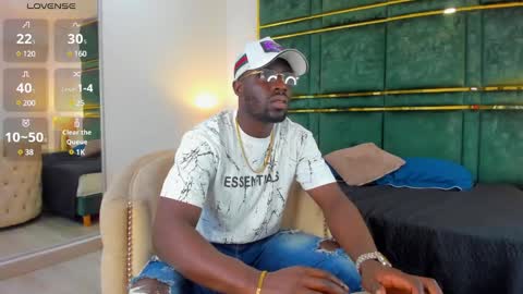 LEANDRO online show from February 5, 11:02 am