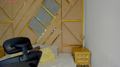 LEANDRO online show from November 1, 12:23 am