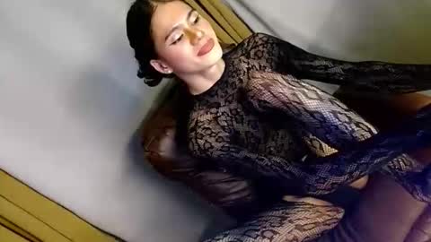 Snapshot of latrina_ chatting on April 24, 1:02 pm latrina_ online show from April 24, 1:02 pm