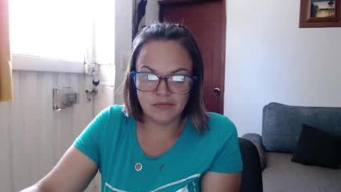 Laura online show from June 19, 6:23 pm